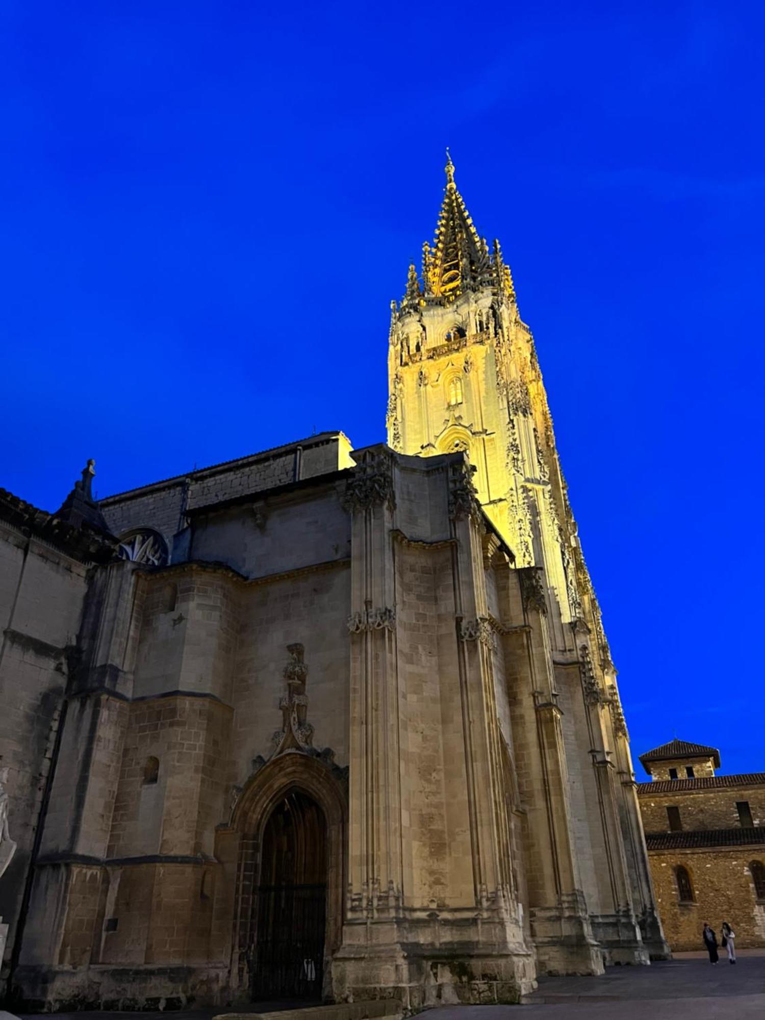 Apartamento La Mejor Ubicacion En Oviedo. Casco Historico. *