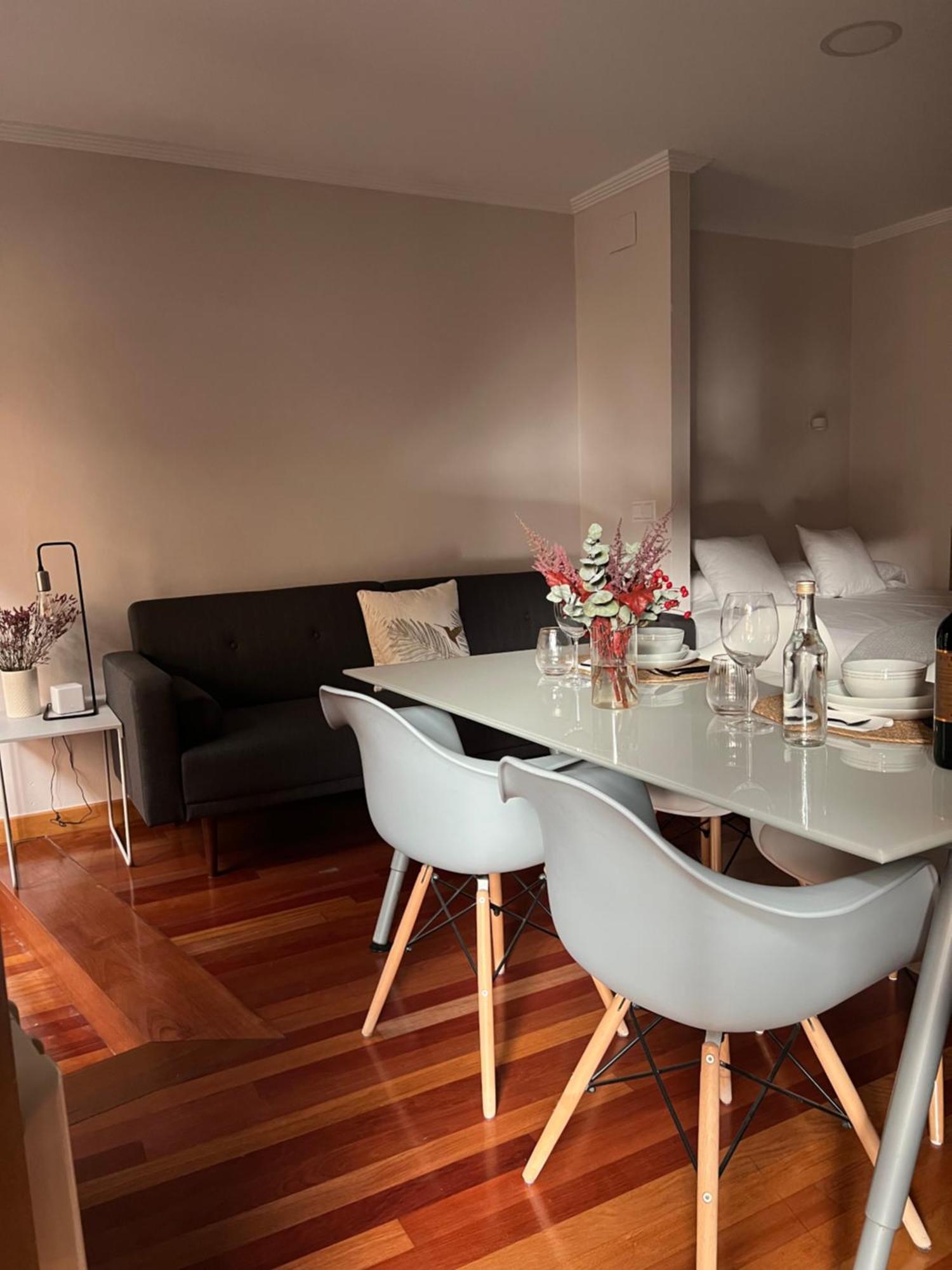 La Mejor Ubicacion En Oviedo. Casco Historico. Apartamento *